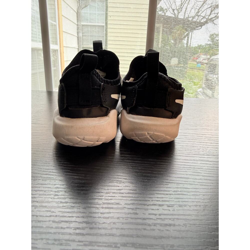 Nike Flex Runner Toddler Shoes Black White Easy Slip On Sneakers Size 9C - Picture 6 of 9